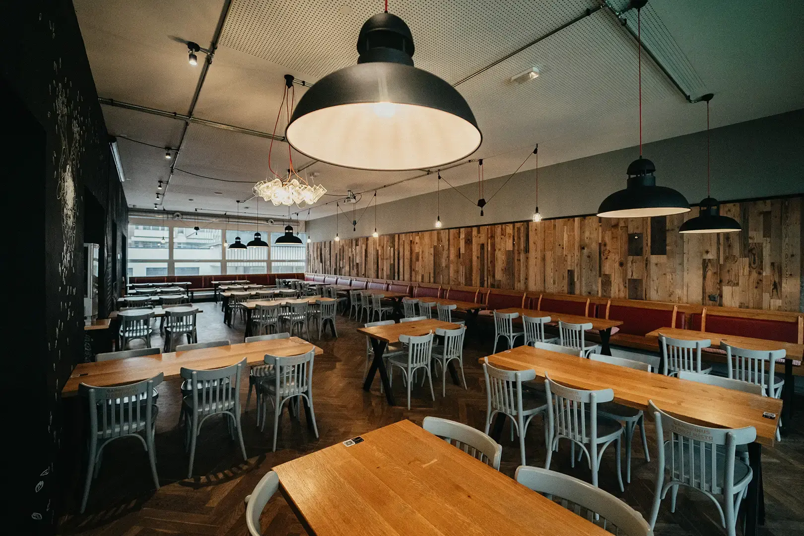 Interiér restaurace Srdcovka Ústí